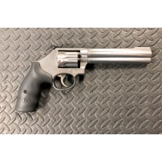 Smith & Wesson 617-6 .22LR 6'' Barrel Revolver Used 